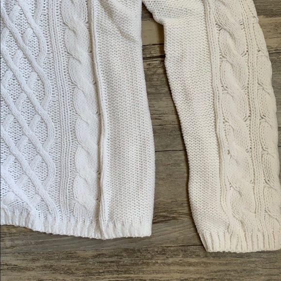 Women's H&M Long Sleeve Knit Sweater Medium - Picture 3 of 8